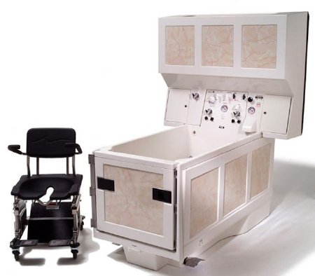 Seated Bathing System Apollo Advantage 6000 Fiberglass