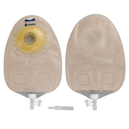 Urostomy pouch