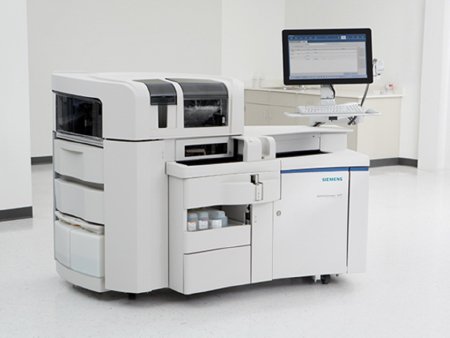 Immunoassay Analyzer