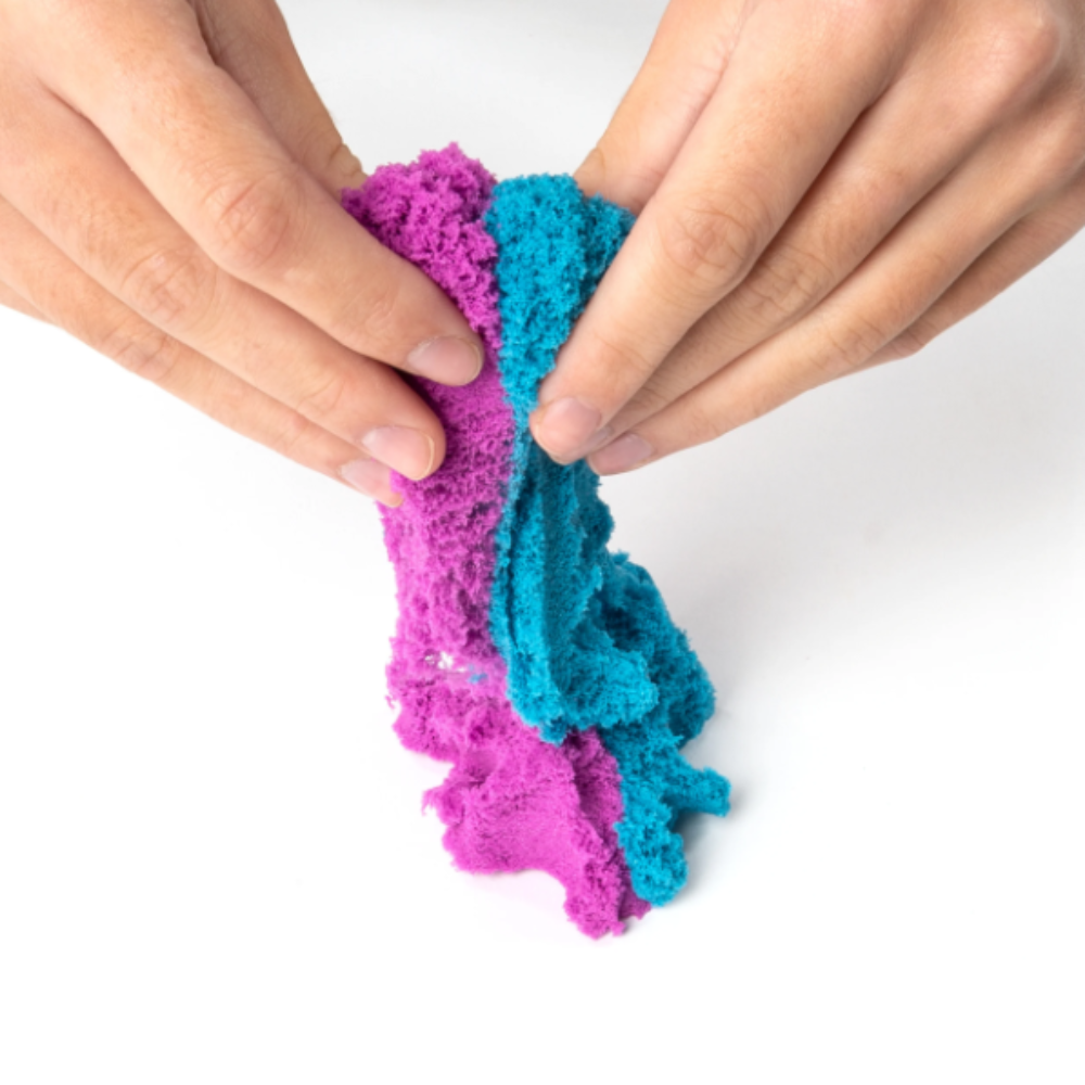 Kinetic Sand Creativity Kit – 1lb Red, Blue & Yellow Play Sand with 6 Tools and Storage Case (Ages 3+)