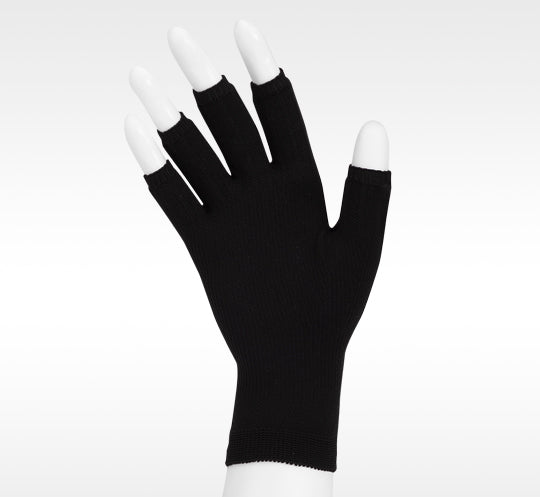 Compression Gloves & Gauntlets