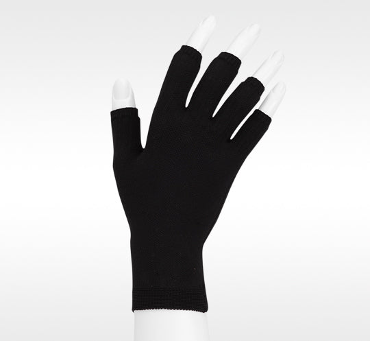 Compression Gloves & Gauntlets