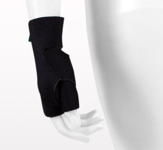 Compression Gloves & Gauntlet