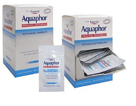 Hand and Body Moisturizer Aquaphor Advanced Therapy 0.9 Gram Individual Packet Unscented Ointment