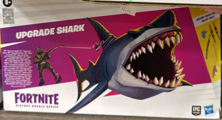 Hasbro Fortnite Victory Royale Series Upgrade Shark – 6-Inch Action Figure with Accessories