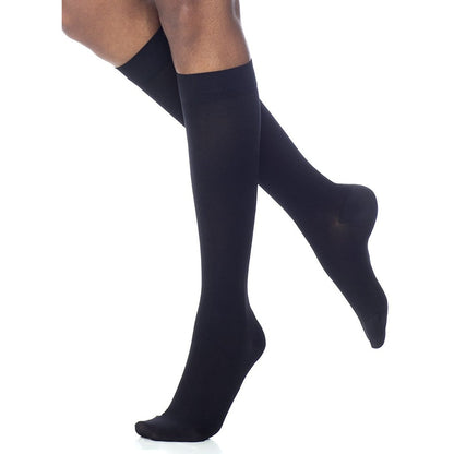 Dynaven Opaque Women's 15-20 mmHg Knee High Compression Stockings